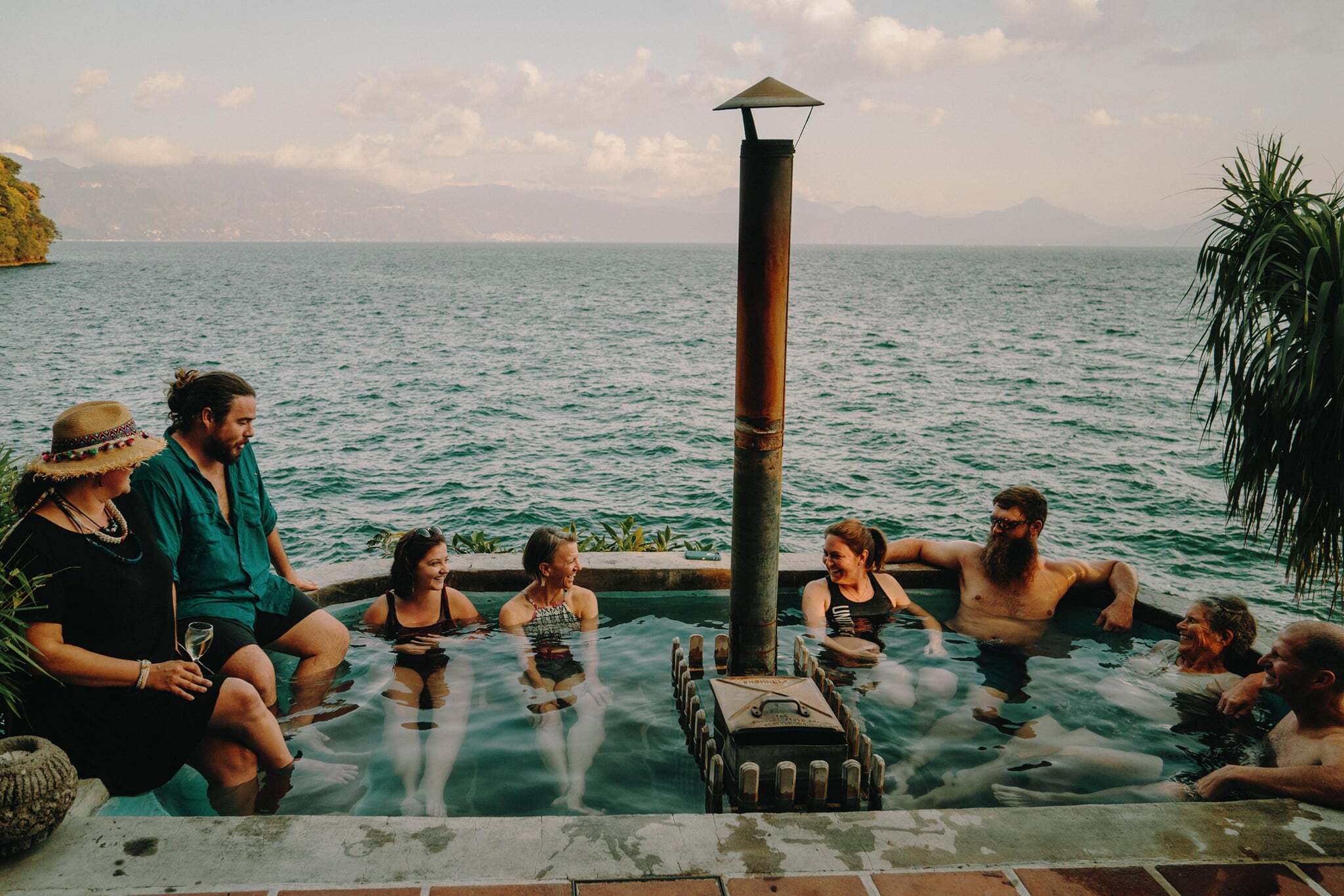 Casa del Mundo hot tub Atitlan