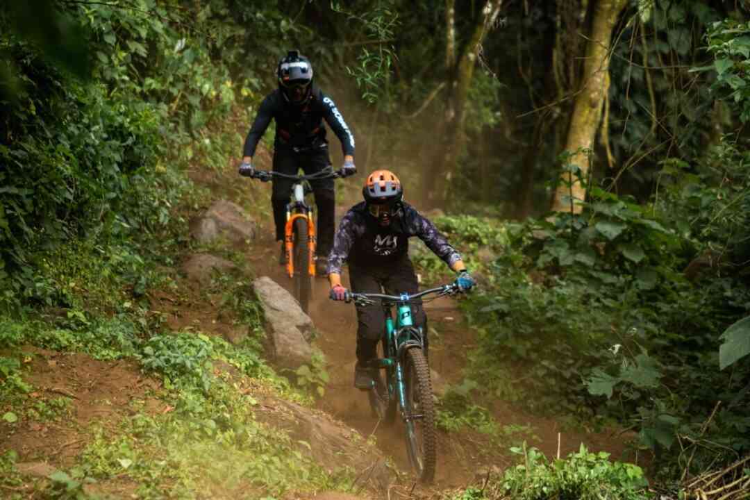 Carmona Trail3